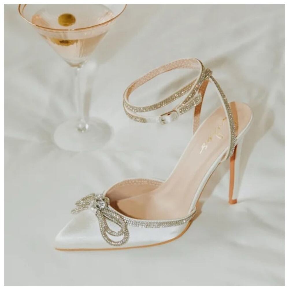 Lulus Rhinestone Bow Wraparound Stiletto Heels Size 7 Ivory Pearl Bridal Party